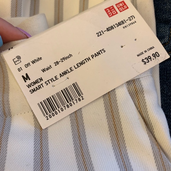 Uniqlo Women’s Smart Style Ankle Dress pants - Picture 3 of 3